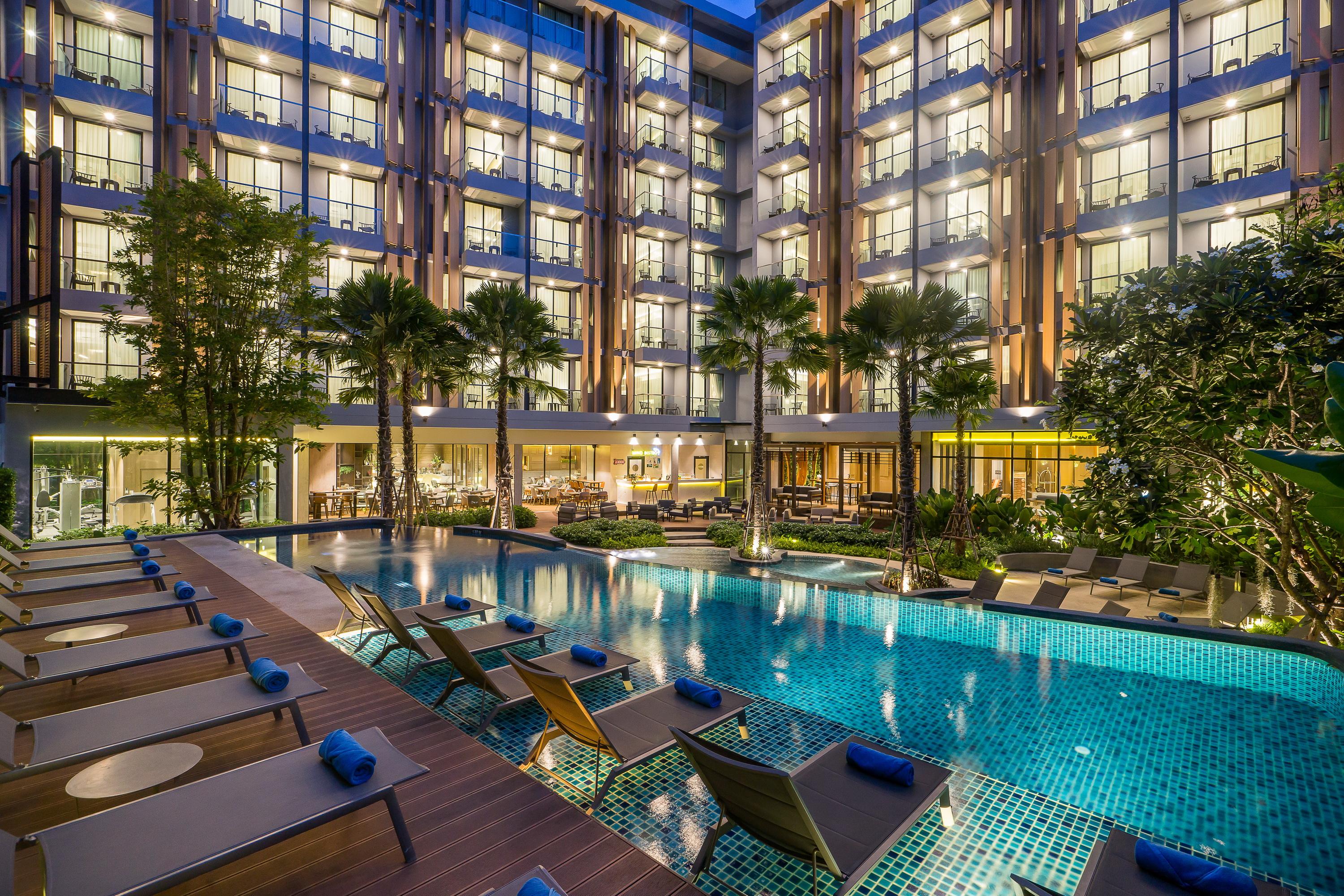 Hotel Amber Патая Екстериор снимка