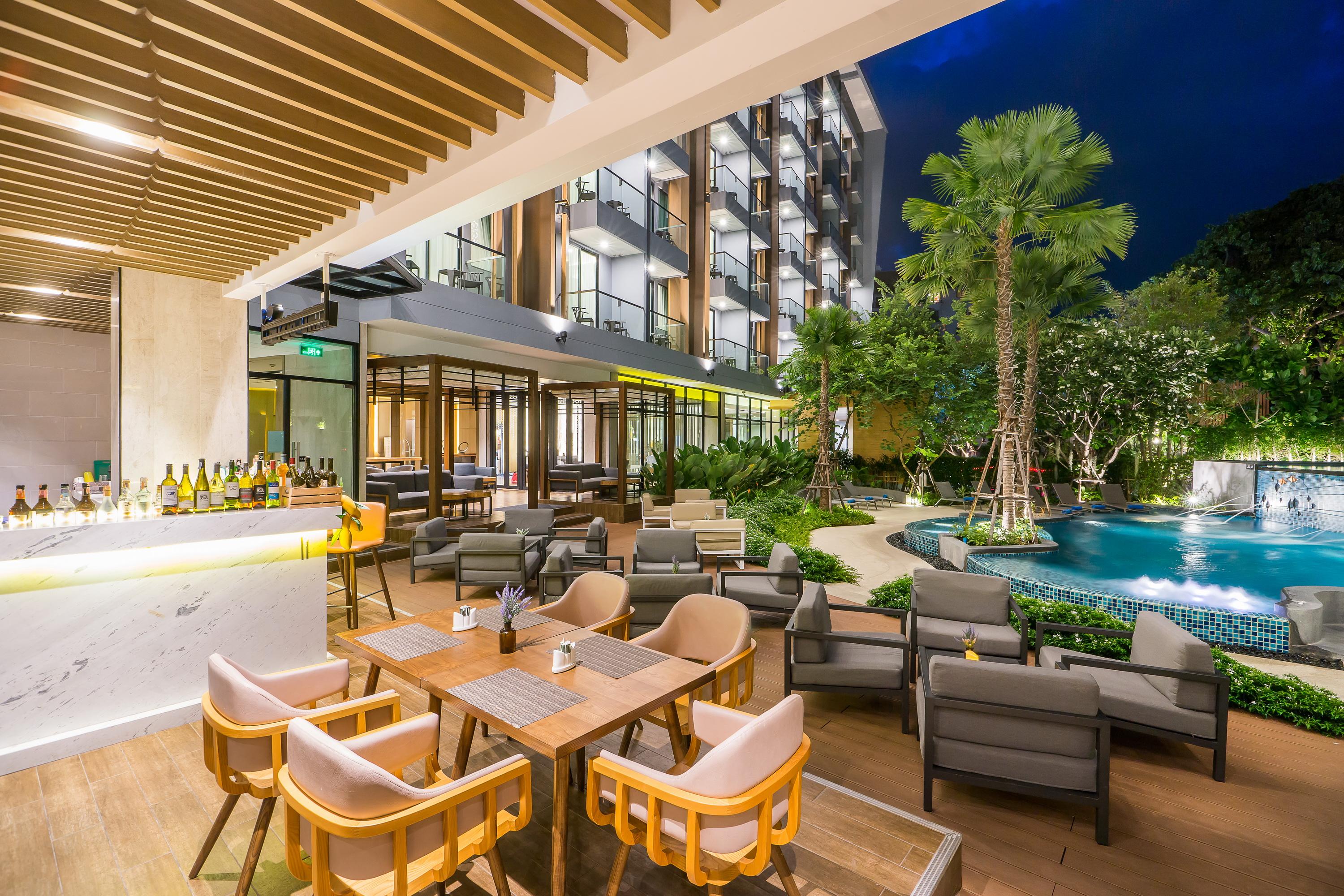 Hotel Amber Патая Екстериор снимка